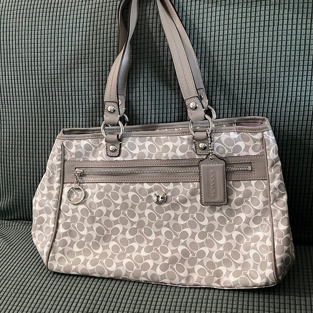 Coach Chelsea Signature Tote